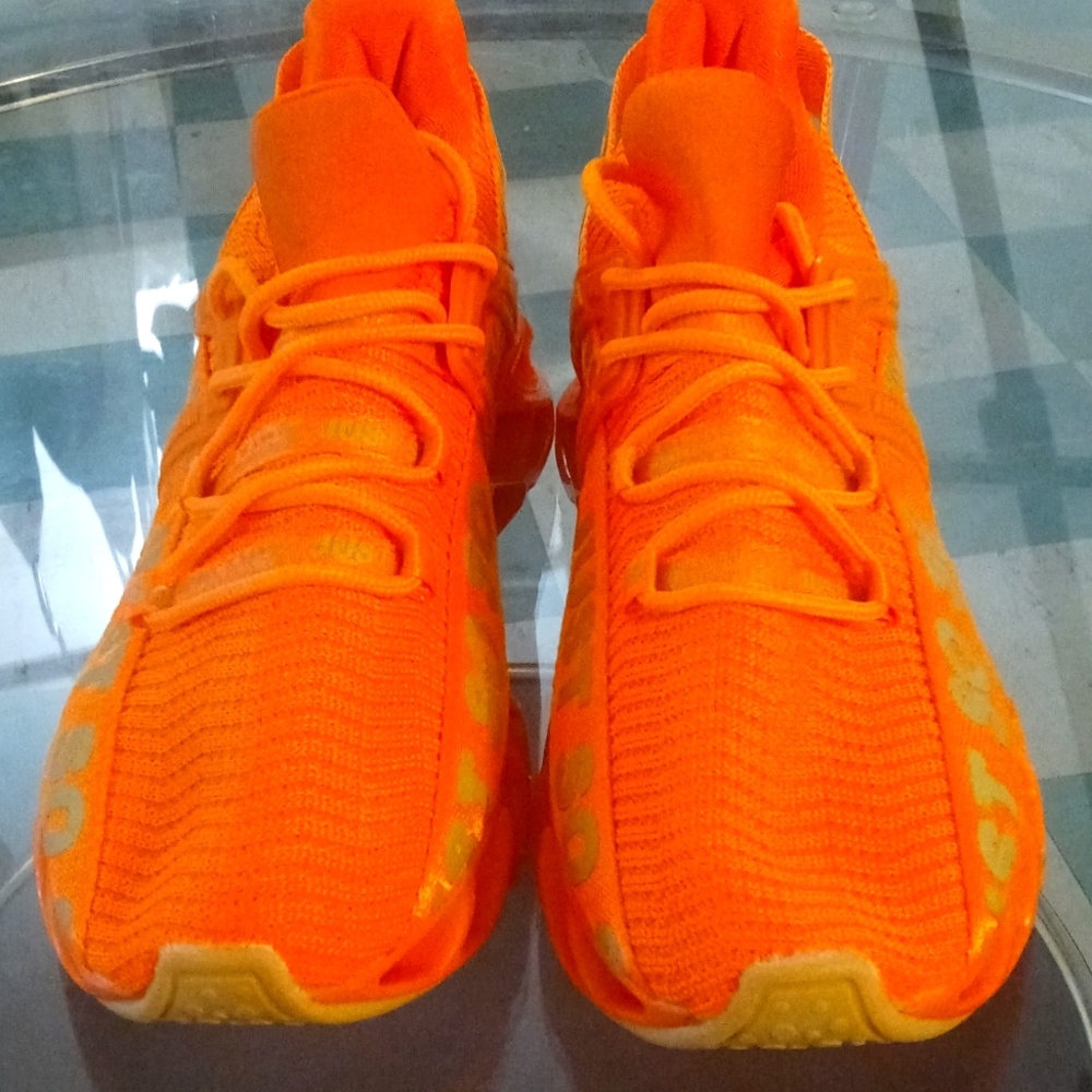 NEW Running/walking shoes(UNISEX)